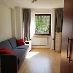 Schoene 120-qm-ferienwohnung - Sonnenterrasse - Stadtgrenze Luebeck 아파트