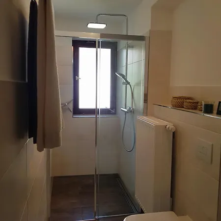 Schoene 120-qm-ferienwohnung - Sonnenterrasse - Stadtgrenze Luebeck Stockelsdorf