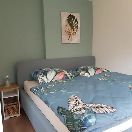 Schoene 120-qm-ferienwohnung - Sonnenterrasse - Stadtgrenze Luebeck Апартаменты Штоккельсдорф